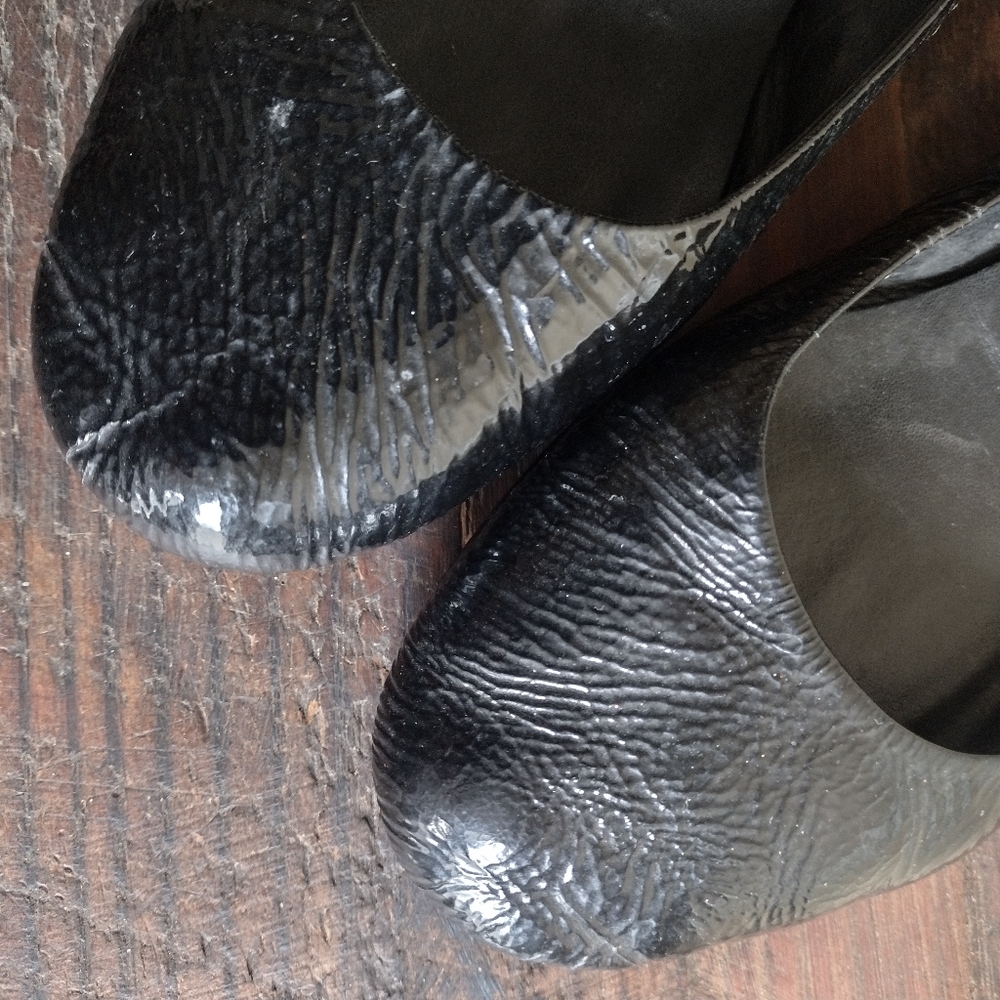 Tory Burch Black Patent Crinkle Leather Travel Flats Size 8 - Picture 8 of 8